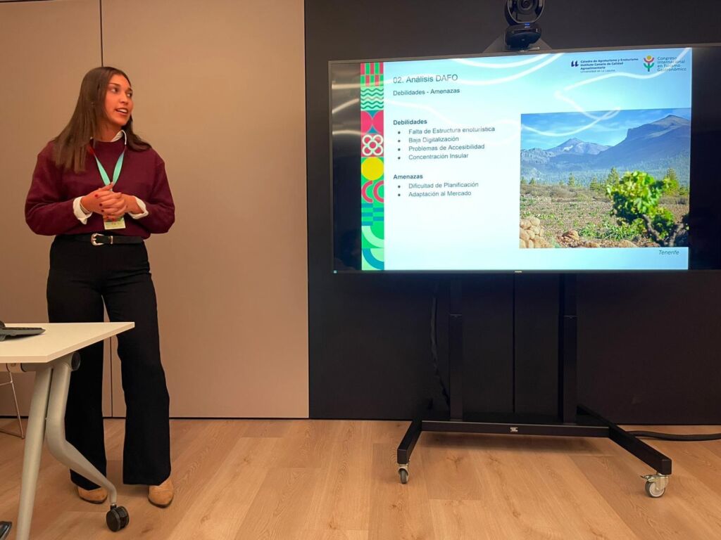 La Cátedra analizó los desafíos del enoturismo canario en el congreso internacional celebrado en Barcelona