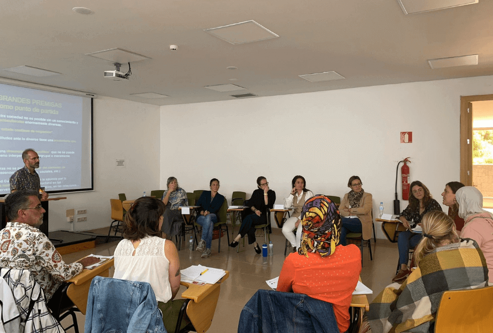 Encuentro técnico-formativo para la revisión crítica de las formaciones y la práctica de la mediación intercultural en Canarias